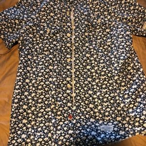 Uniqlo Shirts - Floral button up Uniqlo Shirts - Floral button up